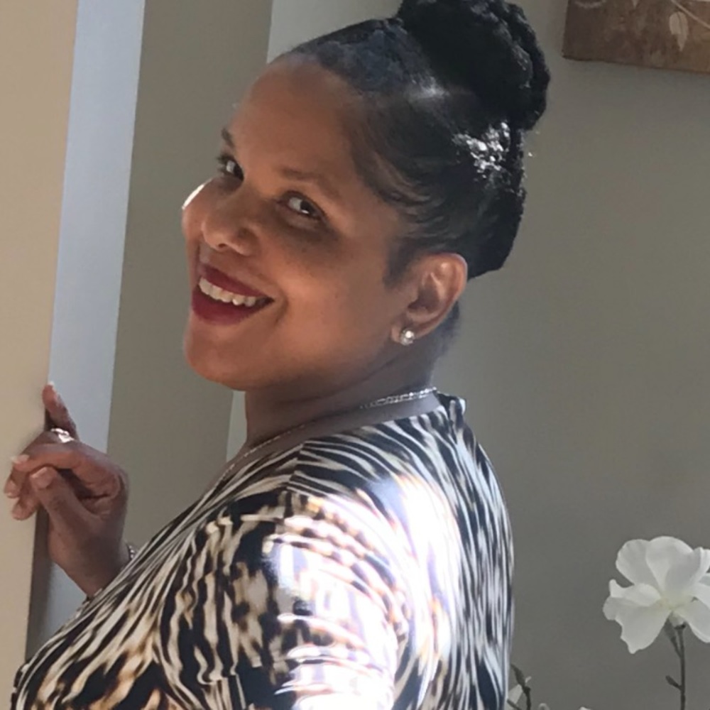 Meet your Posher, Renee